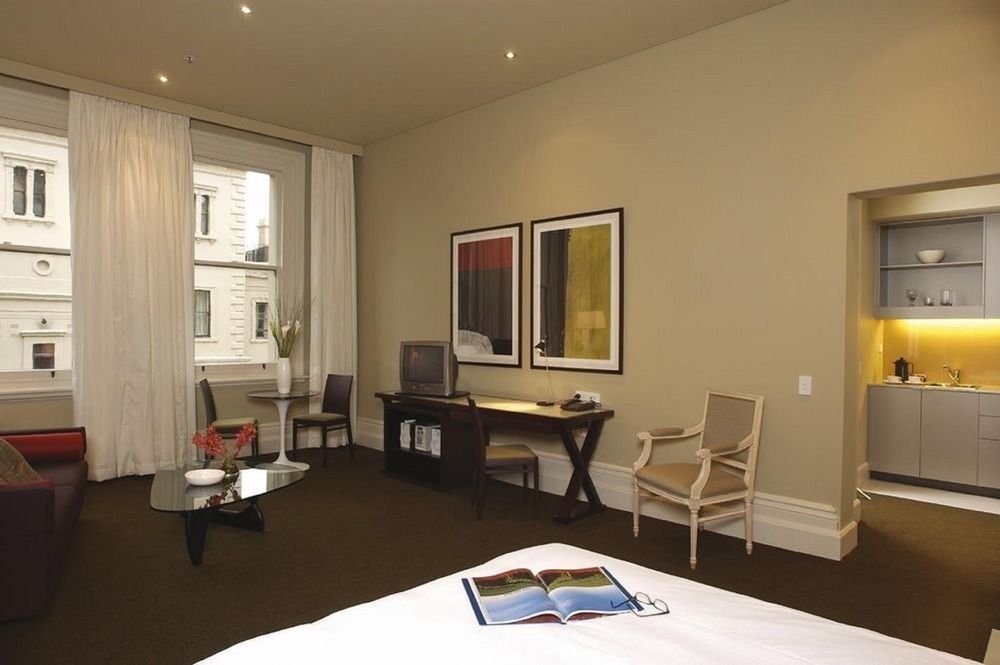 Adina Apartment Hotel Adelaide Treasury Exteriör bild